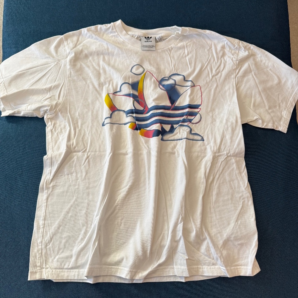 XL Adidas White Short Sleeve Tee Shirt NEW